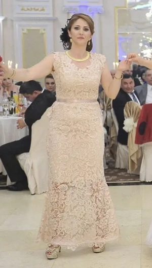 Rochie dantelă crem 