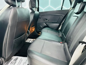 RENAULT MEGANE - imagine 15