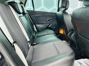 RENAULT MEGANE - imagine 7