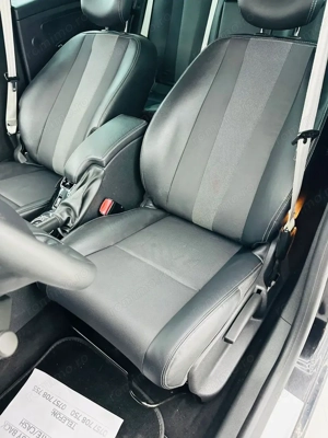 RENAULT MEGANE - imagine 18