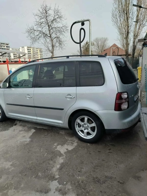 VW Touran 7 locuri de vânzare mai multe detalii la telefon   - imagine 4