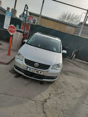 VW Touran 7 locuri de vânzare  - imagine 3
