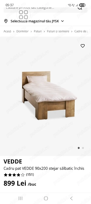 pat o persoana cu saltea cu memorie