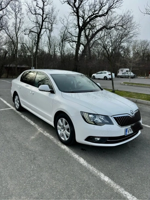 Skoda Superb - imagine 5