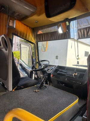 SC vinde auto Man Andecar IV - 31 locuri - imagine 5