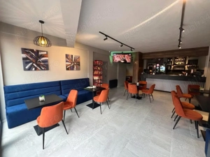 De vanzare scaune, mese si canapele Horeca !