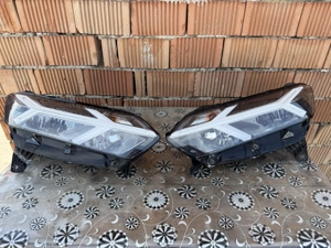 Dacia Sandero Logan Jogger 2021+ Far dreapta + stânga