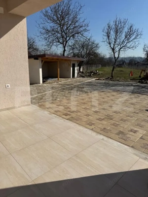 Casă premium P+M, 300 mp utili, teren 3200 mp, complet renovată 2025. - imagine 5