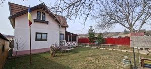 Casă de vânzare la țară  - imagine 5