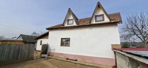 Casă de vânzare la țară  - imagine 3