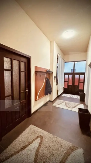 Casă Modernă - Spații generoase, teren amplu și confort ridicat - imagine 14