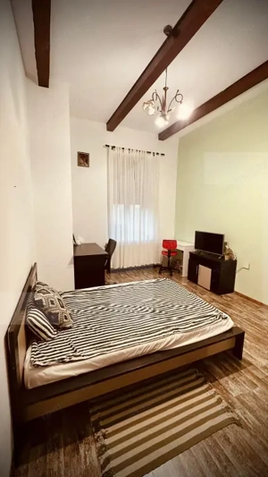 Casă Modernă - Spații generoase, teren amplu și confort ridicat - imagine 15