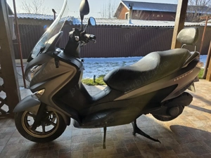 Suzuki Burgman 125 (UH125) - An 2015 - Se conduce cu Categoria B - imagine 4