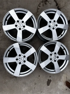 Vând Jante Dezent R17