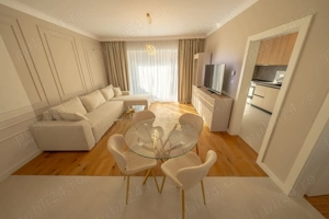 Vila Lux - eleganta cu curte in zona Pipera Plazza- Metrou Pipera - imagine 2