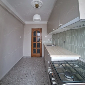Ap.3 camere decomandat, renovat complet   centru Tg. Mureș, lângă ANAF - imagine 3