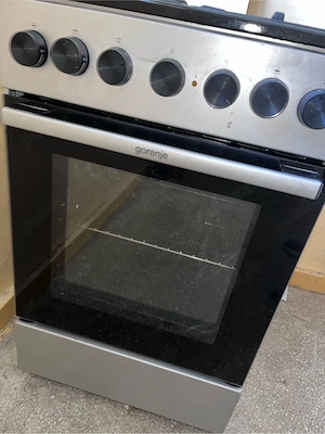 Aragaz Gorenje   stare perfectă, doar 1 an vechime 