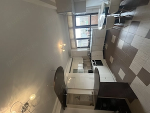 Apartament cu 3 camere de inchiriat