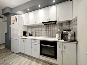 4 camere decomandat, 2 băi, etaj 1 - Nufărul, 92m² - imagine 3