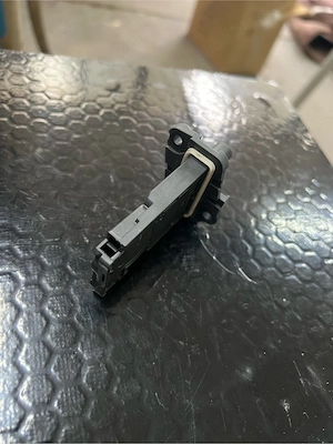 debitmetru de aer ford transit 1916501933   12768400010 - imagine 2