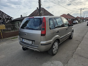 Ford Fusion - imagine 4