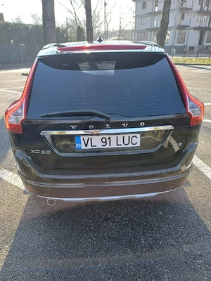 Volvo XC60  - imagine 9