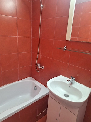 inchiriez garsoniera confort 1