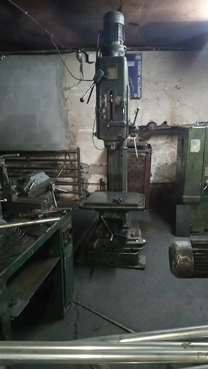 Mașină de Găurit cu Coloană