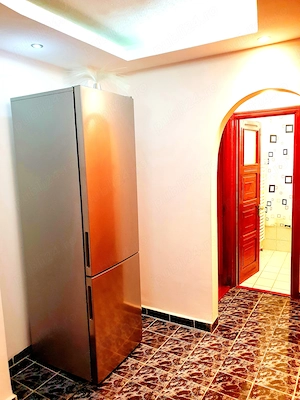 Vanzare apartament 2 camere zona ICFRIMU, NAE LEONARD - imagine 8