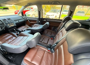 Volkswagen Touran 2.0 TDI DPF DSG Cross - imagine 16