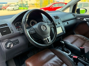 Volkswagen Touran 2.0 TDI DPF DSG Cross - imagine 10