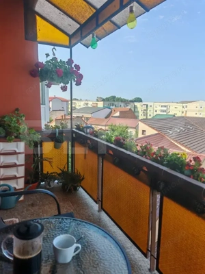 Vand apartament 3 camere decomandat 85mp - imagine 8