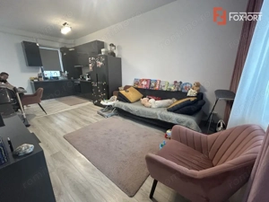 Apartament cu 3 camere si 2 bai, etaj 2 in Giroc - imagine 4