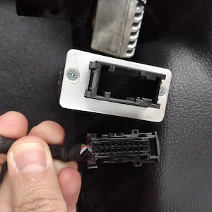 Modul amplimplificator sunet Maserati - imagine 3