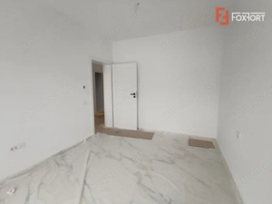 Apartament cu 3 camere de 70 mp, terasa 30 mp in Giroc - imagine 12