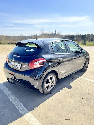 Peugeot 208 1.4D automat - imagine 4