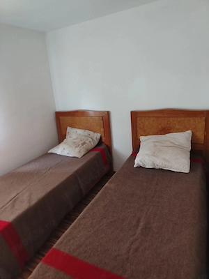 Închiriez apartament la casa - imagine 9