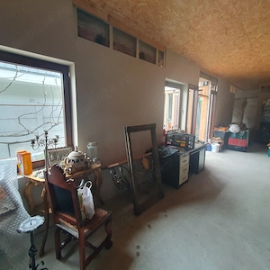 Vând casă zona centrală  - imagine 3