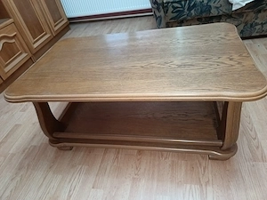 Coltar cu masuta lemn masiv si fotolii