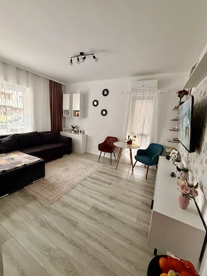 Vând apartament 2 camere Giroc