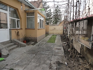 Casa solida din caramida in Parneava, teren 720 mp - imagine 5