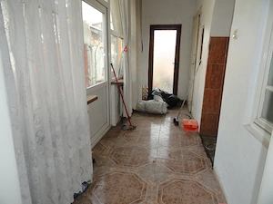 Casa solida din caramida in Parneava, teren 720 mp - imagine 8