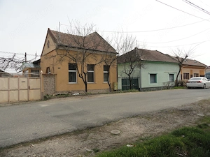 Casa solida din caramida in Parneava, teren 720 mp - imagine 2