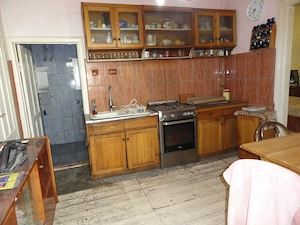 Casa solida din caramida in Parneava, teren 720 mp - imagine 15