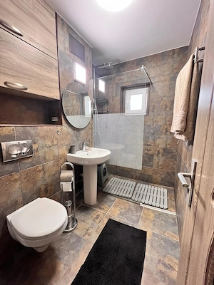 Închiriere apartament 2 camere, decomandat, parter   Galați,  Piața Centrală - imagine 7