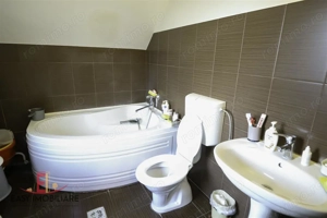 Casa individuala Unirii, 2 dormitoare, 2 bai, 80 mp, zona linistita. - imagine 9