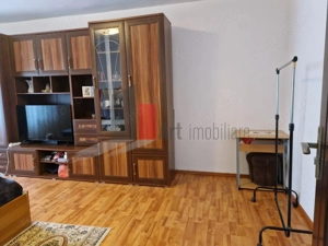 Garsoniera mare Crangasi