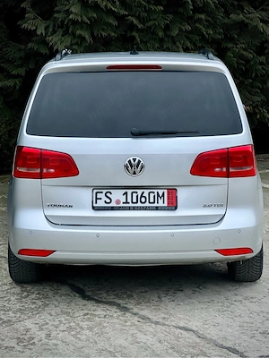Volkswagen Touran 2.0 TDI, DSG, 2012, Xenon, Navi+Bluetooth - imagine 4