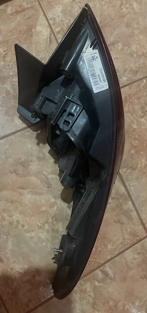Lampă dreapta spate Renault Megane 3 Break - imagine 4