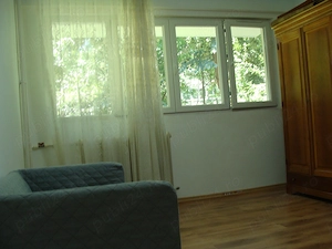 Inchiriez apart.2 camere, decomandat 52 MP, P 4, Dr.Taberei 34, zugravit, mobilat, utilat 1600 Ron.